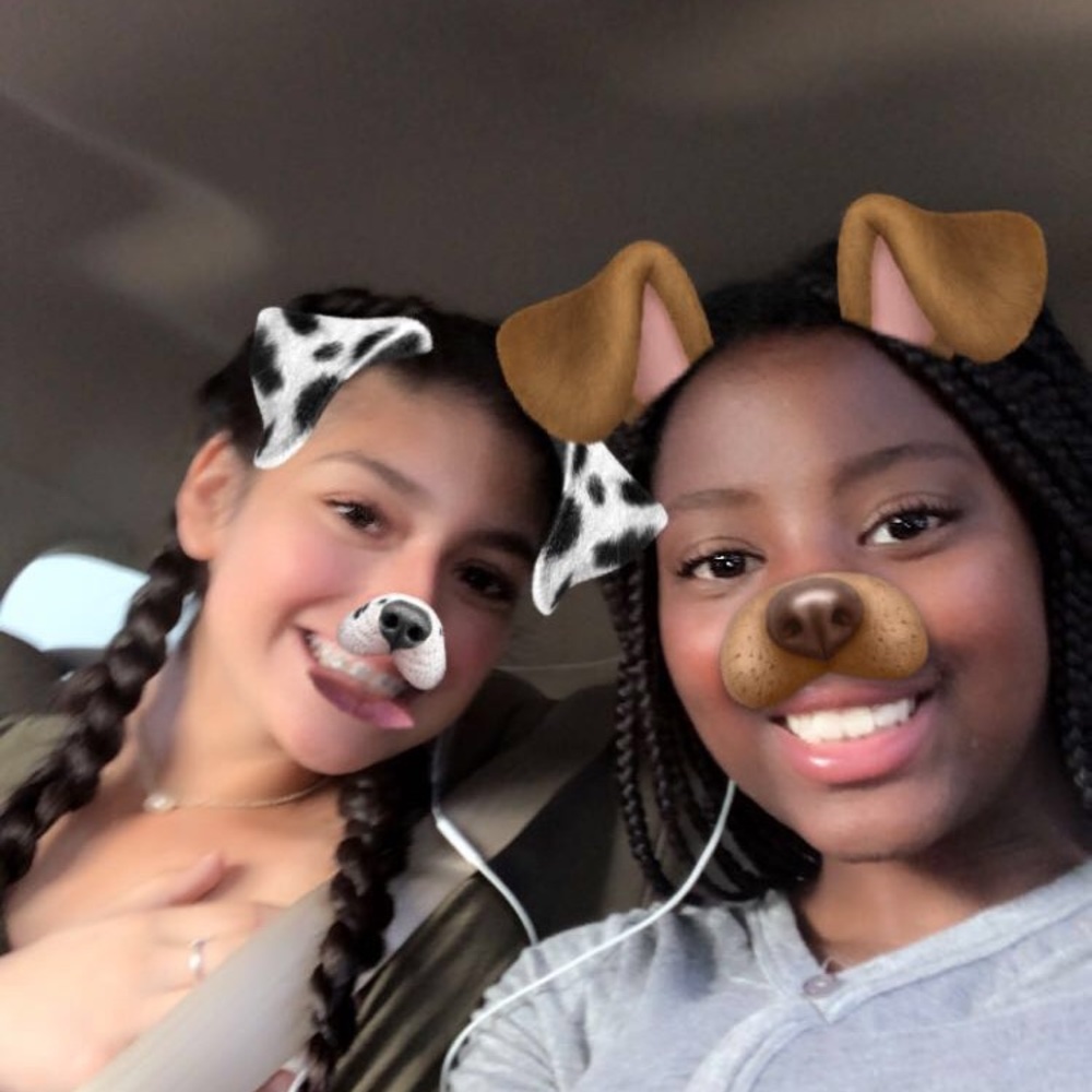 Meet your Posher, Caitlin